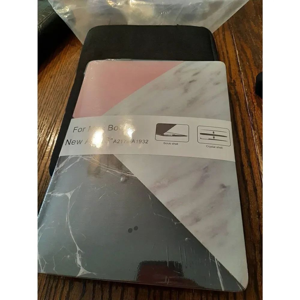 New Wocadi 5-in-1 Black and Pink MacBook New Air 13"  Sleeve Protection Kit